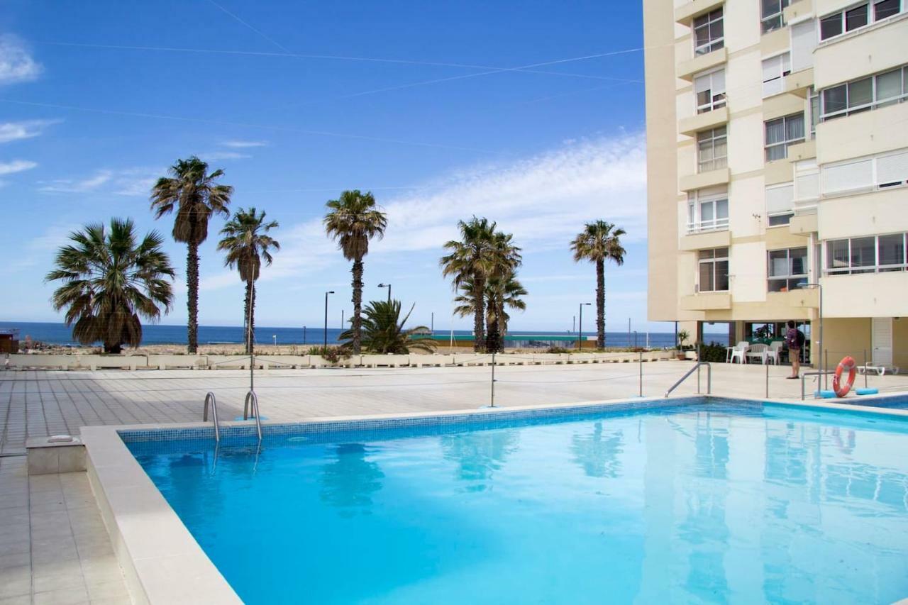 Wonderful Studio Apartment In Front Of The Beach 코스타 다 카파리카 외부 사진