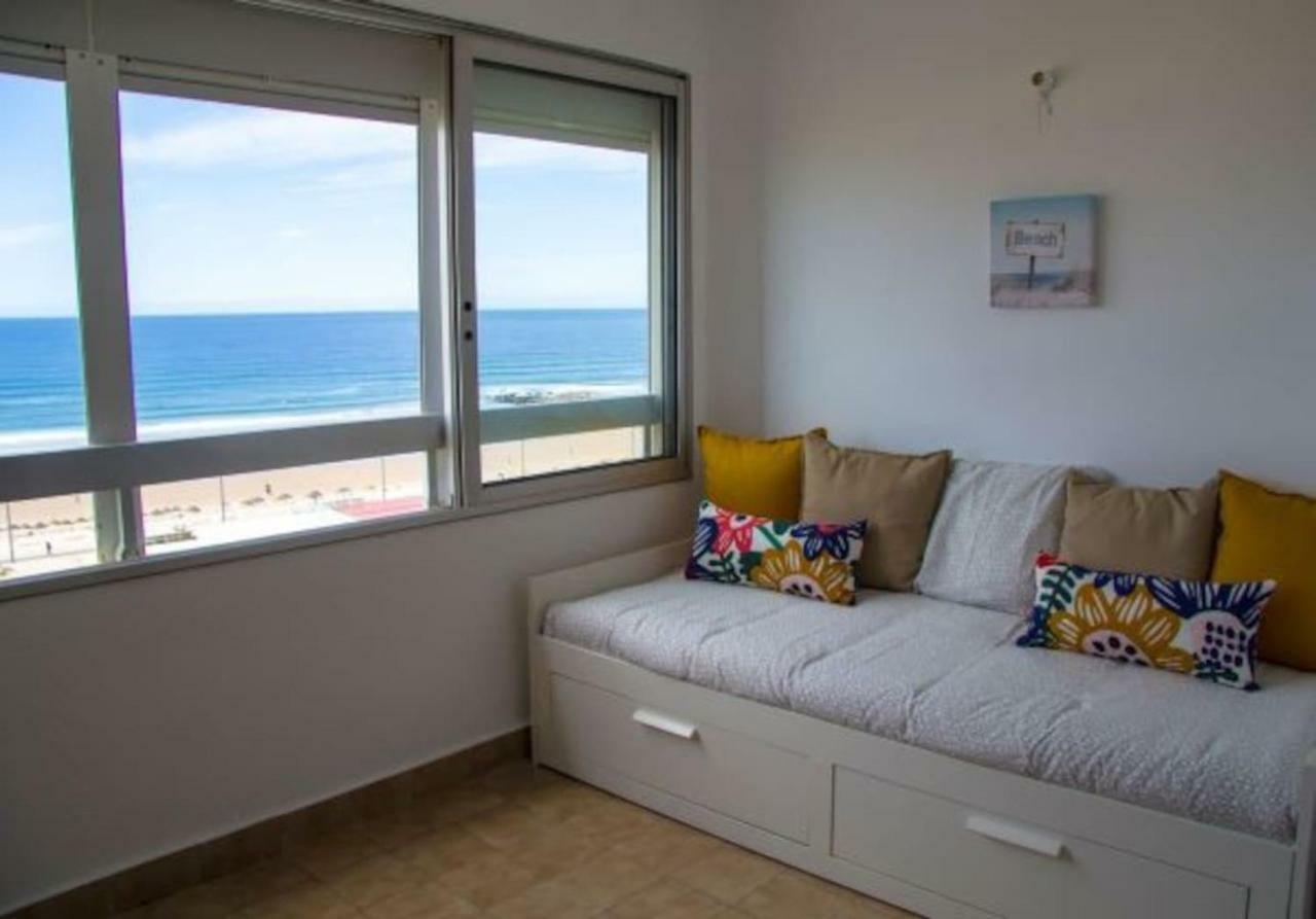 Wonderful Studio Apartment In Front Of The Beach 코스타 다 카파리카 외부 사진
